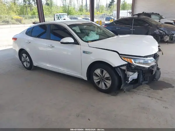 KNAGT4LE0H5016585 2017 KIA OPTIMA - Image 1