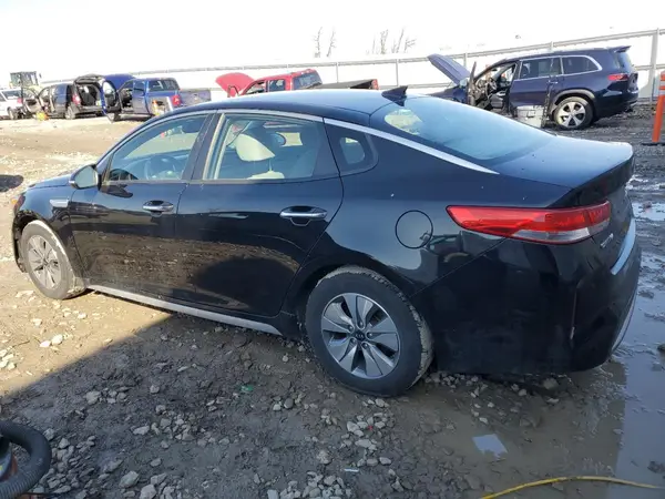 KNAGT4LE1H5011444 2017 KIA OPTIMA - Image 2