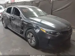 KNAGT4LE1H5015932 2017 KIA OPTIMA