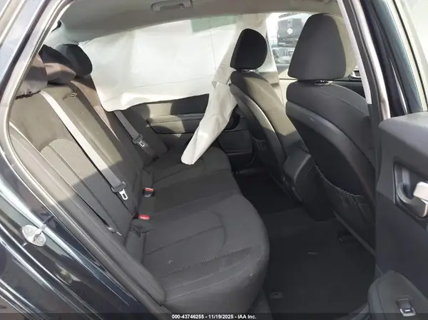 KNAGT4LE1J5021641 2018 KIA OPTIMA - Image 8