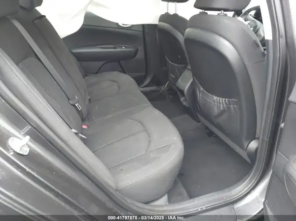 KNAGT4LE2H5015177 2017 KIA OPTIMA - Image 8