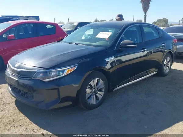 KNAGT4LE3H5012000 2017 KIA OPTIMA - Image 2