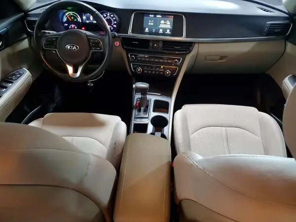 KNAGT4LE3H5013308 2017 KIA OPTIMA - Image 8