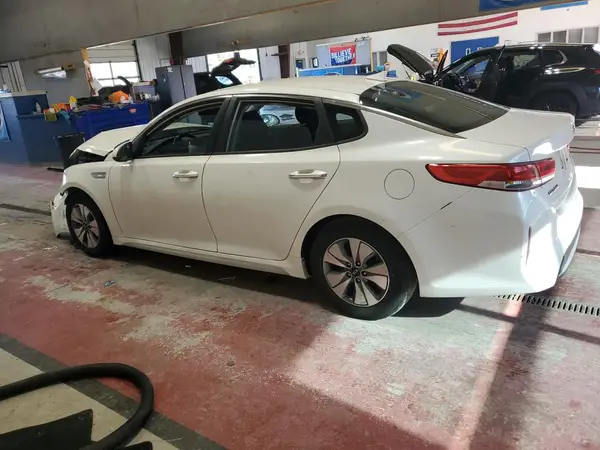 KNAGT4LE3H5018637 2017 KIA OPTIMA - Image 2