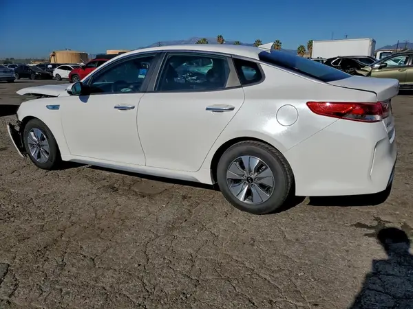KNAGT4LE3J5020409 2018 KIA OPTIMA - Image 2