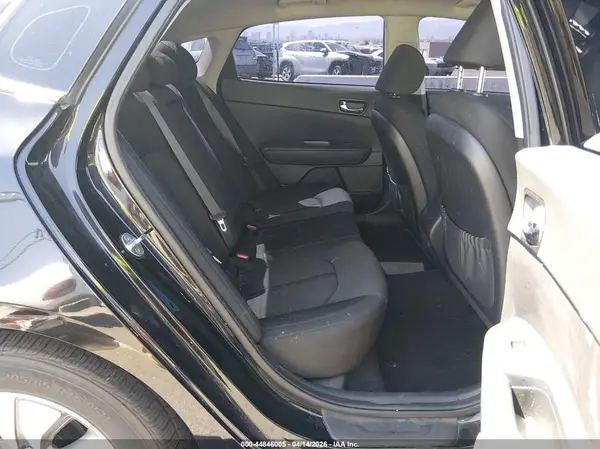 KNAGT4LE4H5017657 2017 KIA OPTIMA - Image 8