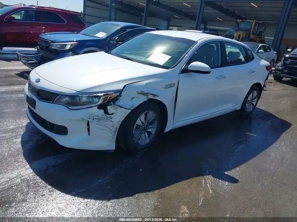 KNAGT4LE4H5019375 2017 KIA OPTIMA - Image 2