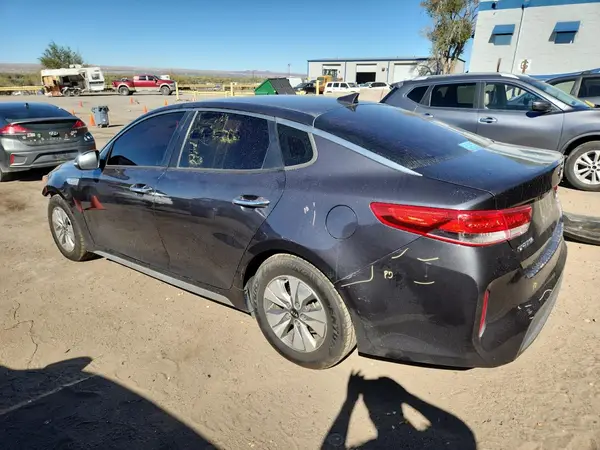 KNAGT4LE5H5011575 2017 KIA OPTIMA - Image 2
