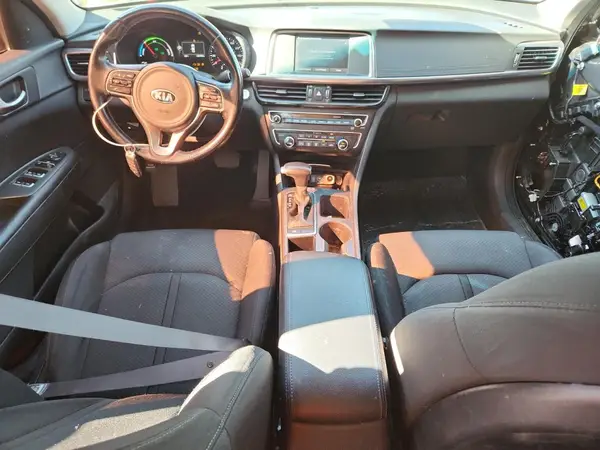 KNAGT4LE5H5011575 2017 KIA OPTIMA - Image 8