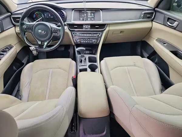 KNAGT4LE6H5008992 2017 KIA OPTIMA - Image 8