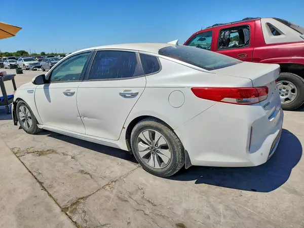 KNAGT4LE6H5009950 2017 KIA OPTIMA - Image 2