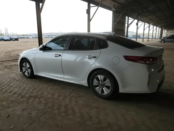 KNAGT4LE6H5014954 2017 KIA OPTIMA - Image 2