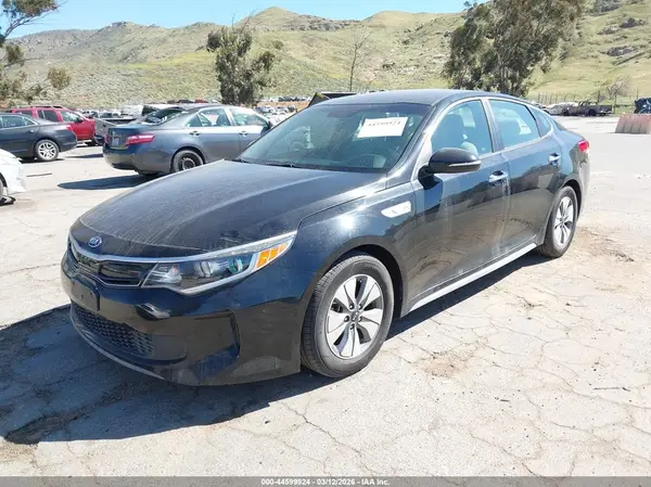 KNAGT4LE6H5017255 2017 KIA OPTIMA - Image 2