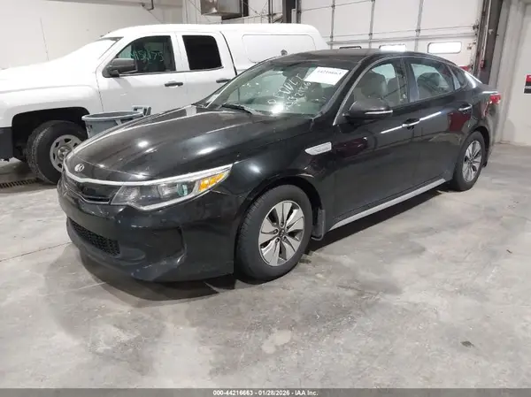 KNAGT4LE7H5008998 2017 KIA OPTIMA - Image 2