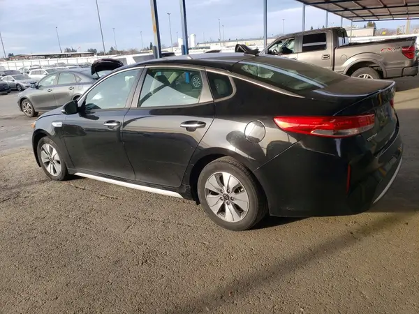 KNAGT4LE7H5012498 2017 KIA OPTIMA - Image 2