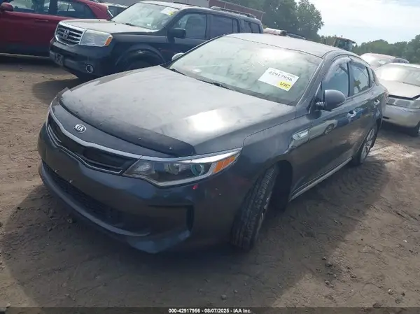KNAGT4LE8H5009061 2017 KIA OPTIMA - Image 2