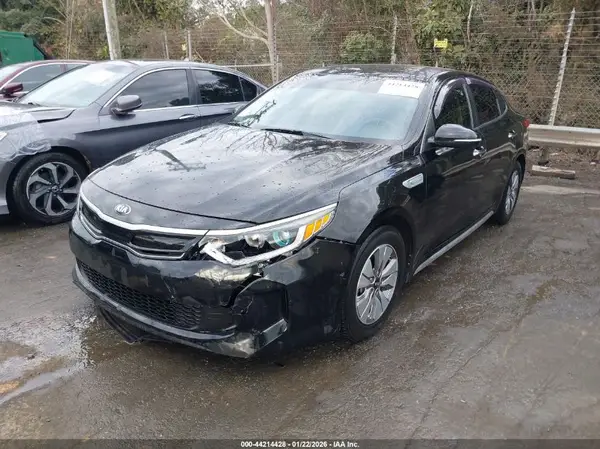 KNAGT4LE8H5010386 2017 KIA OPTIMA - Image 2