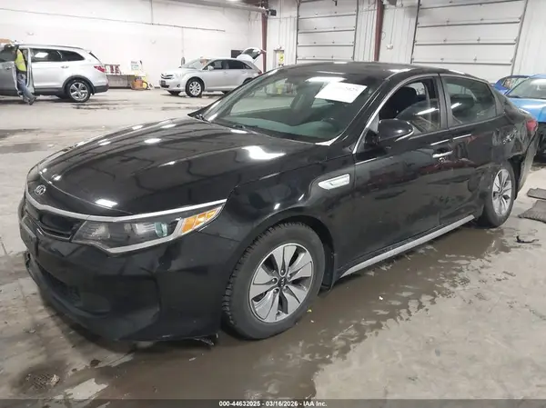 KNAGT4LE8H5011358 2017 KIA OPTIMA - Image 2