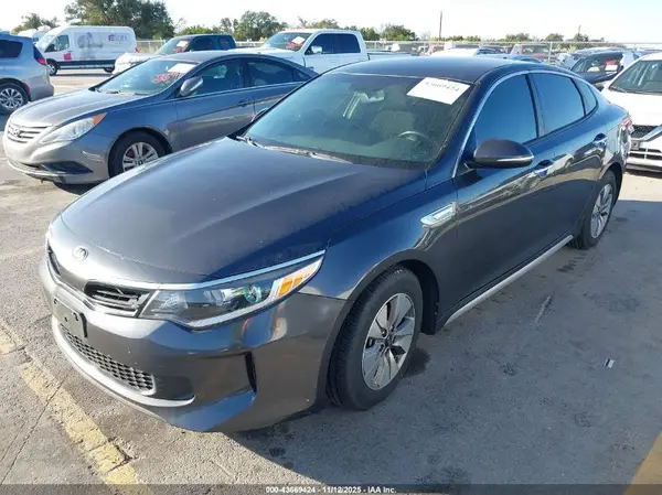 KNAGT4LE9H5011885 2017 KIA OPTIMA - Image 2