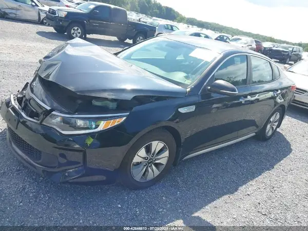 KNAGT4LEXH5008980 2017 KIA OPTIMA - Image 2