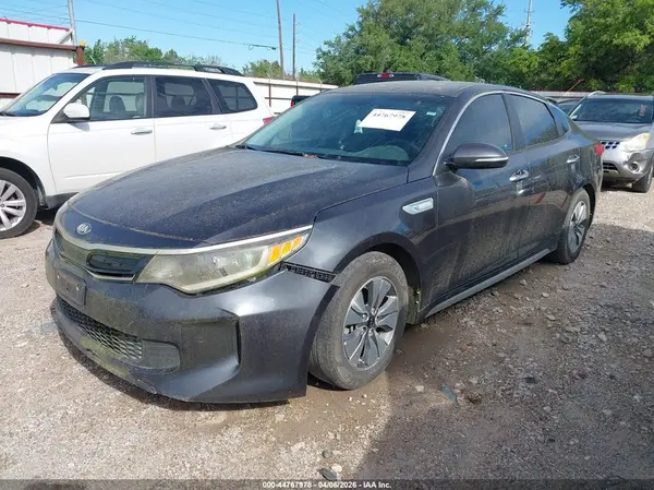 KNAGT4LEXH5009031 2017 KIA OPTIMA - Image 2