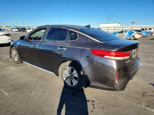 KNAGT4LEXH5010437 2017 KIA OPTIMA - Image 2