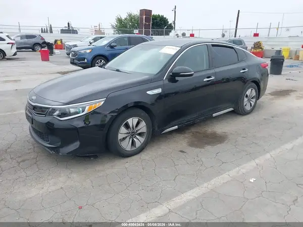 KNAGT4LEXH5011247 2017 KIA OPTIMA - Image 2