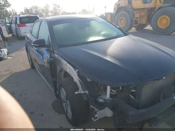 KNAGT4LEXJ5024263 2018 KIA OPTIMA - Image 1