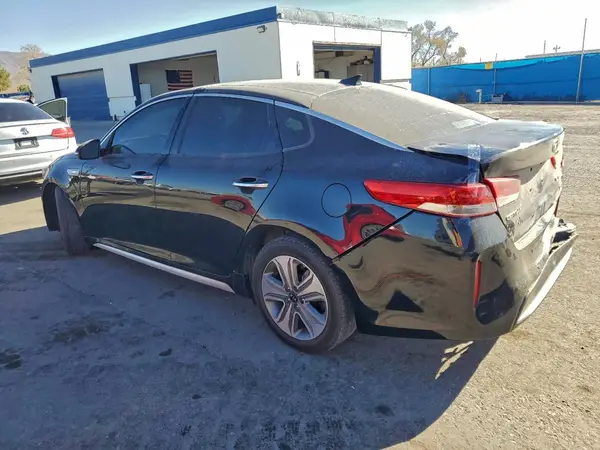 KNAGU4LC1H5007261 2017 KIA OPTIMA - Image 2