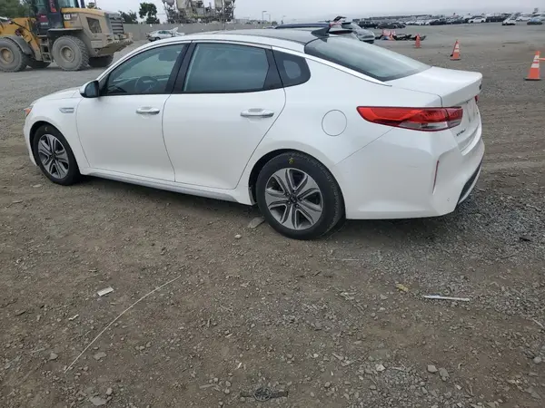 KNAGU4LC2H5006345 2017 KIA OPTIMA - Image 2