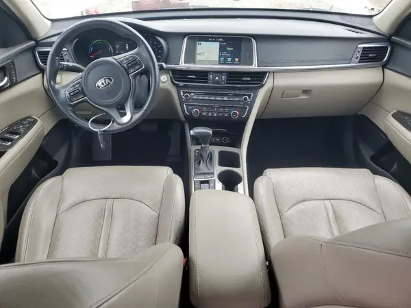 KNAGU4LC2H5006345 2017 KIA OPTIMA - Image 8