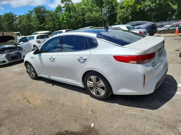 KNAGU4LC2H5007012 2017 KIA OPTIMA - Image 2