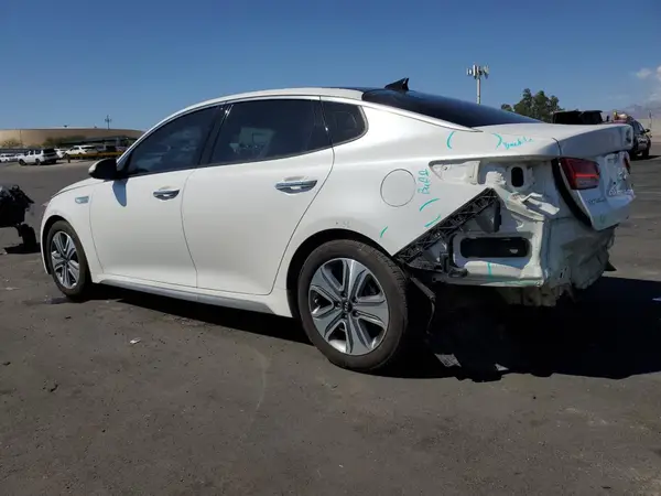 KNAGU4LC3H5007701 2017 KIA OPTIMA - Image 2
