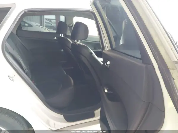 KNAGU4LC6H5006123 2017 KIA OPTIMA - Image 8