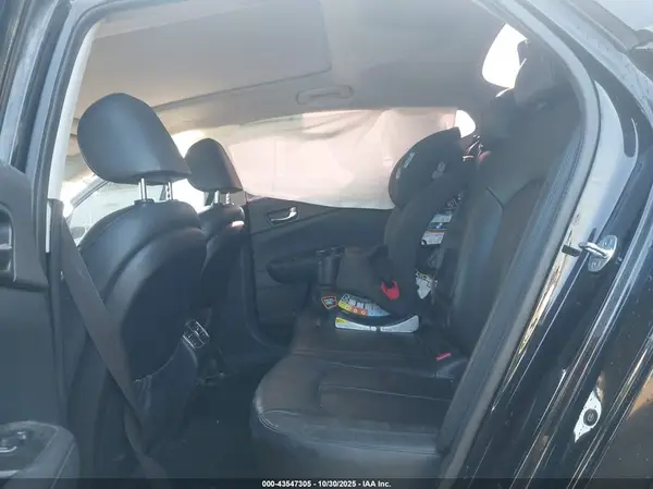 KNAGU4LC7H5006065 2017 KIA OPTIMA - Image 8