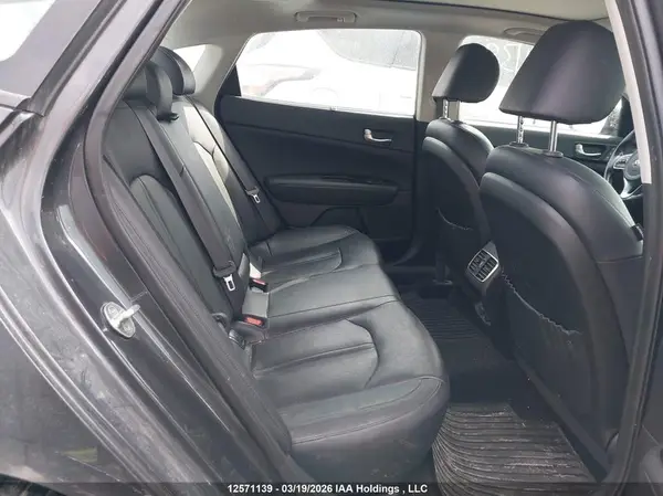 KNAGU4LC7H5008656 2017 KIA OPTIMA - Image 8