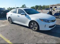 KNAGU4LC8H5005863 2017 KIA OPTIMA