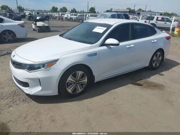 KNAGU4LC9H5004740 2017 KIA OPTIMA - Image 2