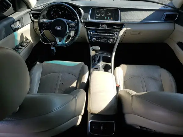 KNAGU4LCXH5004570 2017 KIA OPTIMA - Image 8