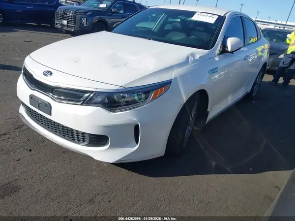 KNAGU4LE0H5018124 2017 KIA OPTIMA - Image 2