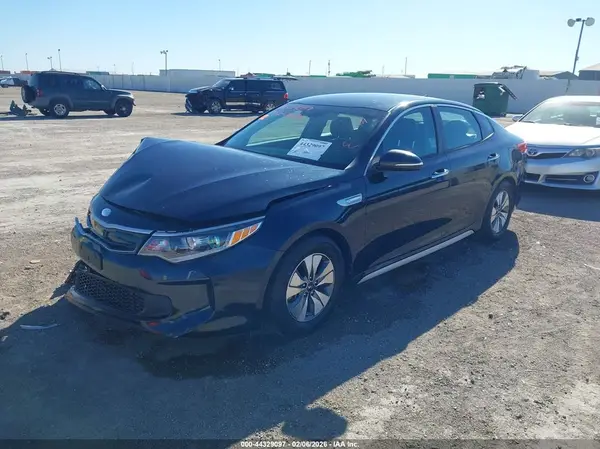 KNAGU4LE0K5031916 2019 KIA OPTIMA - Image 2