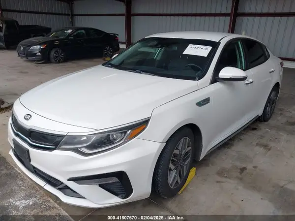 KNAGU4LE0L5037393 2020 KIA OPTIMA - Image 2
