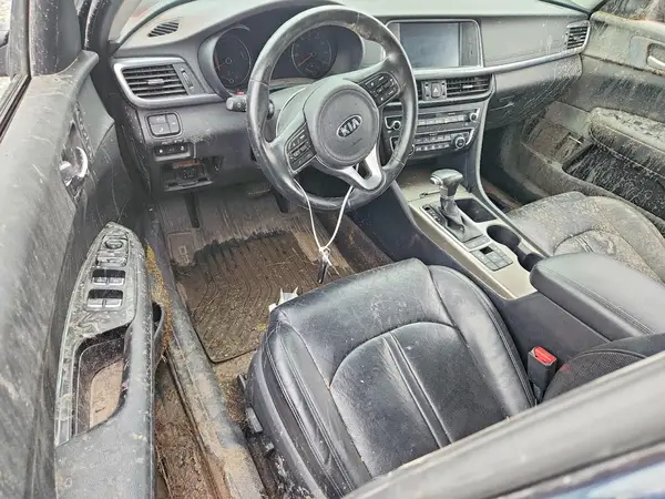 KNAGU4LE1H5012624 2017 KIA OPTIMA - Image 8
