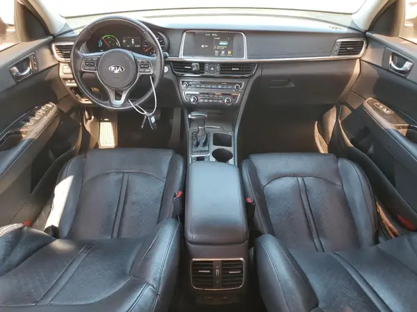 KNAGU4LE1H5013627 2017 KIA OPTIMA - Image 8
