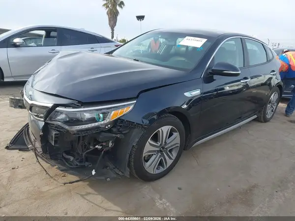 KNAGU4LE1H5013644 2017 KIA OPTIMA - Image 2