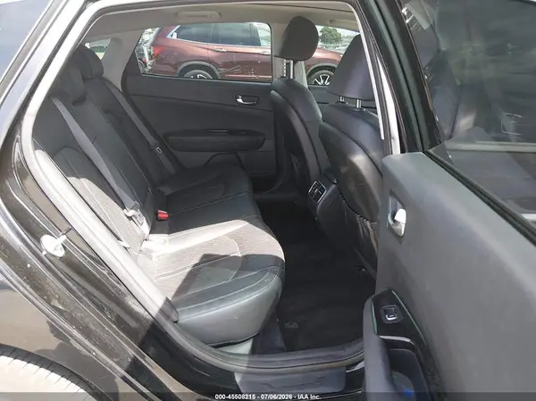 KNAGU4LE1K5032685 2019 KIA OPTIMA - Image 8