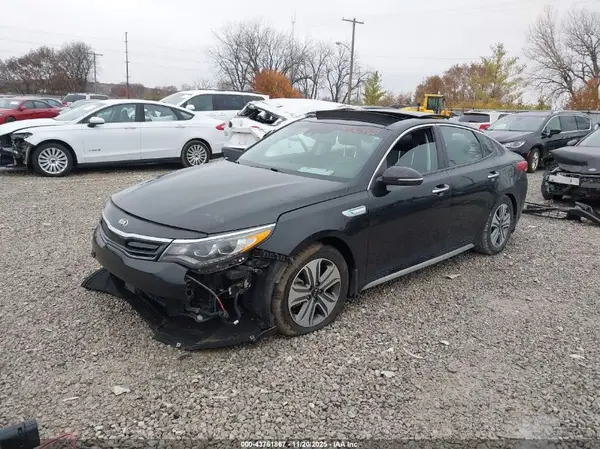 KNAGU4LE2H5010767 2017 KIA OPTIMA - Image 2