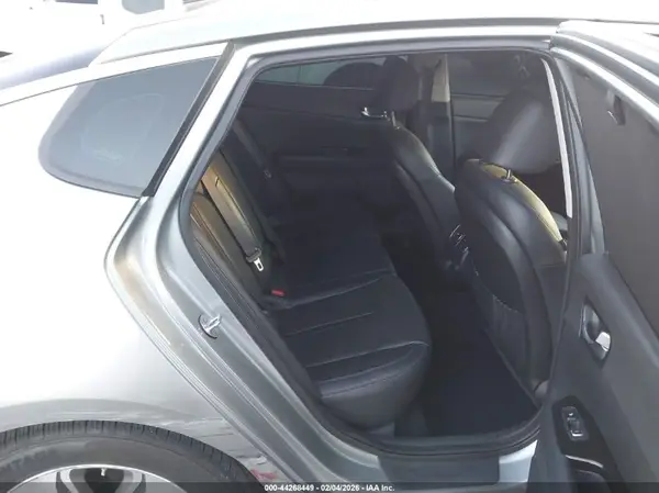 KNAGU4LE2H5011210 2017 KIA OPTIMA - Image 8