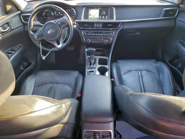 KNAGU4LE2H5011823 2017 KIA OPTIMA - Image 8