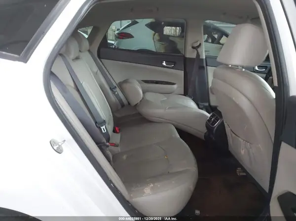 KNAGU4LE2H5014009 2017 KIA OPTIMA - Image 8